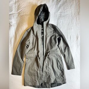 The North Face Woman's Hooded Raincoat: Grey, Size Medium
